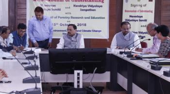 ICFRE Signs  MoU with Navodaya Vidyalaya Samiti and Kendriya Vidyalaya Sangathan on 15th October, 2018 at MoEF&CC, New Delhi 