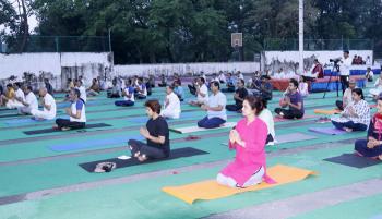à¤­à¤¾à¤°à¤¤à¥€à¤¯ à¤µà¤¾à¤¨à¤¿à¤•à¥€ à¤…à¤¨à¥à¤¸à¤‚à¤§à¤¾à¤¨ à¤à¤µà¤‚ à¤¶à¤¿à¤•à¥à¤·à¤¾ à¤ªà¤°à¤¿à¤·à¤¦ / à¤µà¤¨ à¤…à¤¨à¥à¤¸à¤¨à¥à¤§à¤¾à¤¨ à¤¸à¤‚à¤¸à¥à¤¥à¤¾à¤¨, à¤¦à¥‡à¤¹à¤°à¤¾à¤¦à¥‚à¤¨ à¤®à¥‡à¤‚ à¤¦à¤¿à¤¨à¤¾à¤‚à¤• 21 à¤œà¥‚à¤¨, 2019 à¤•à¥‹ à¤…à¤‚à¤¤à¤°à¥à¤°à¤¾à¤·à¥à¤Ÿà¥à¤°à¥€à¤¯ à¤¯à¥‹à¤—  à¤¦à¤¿à¤µà¤¸ 