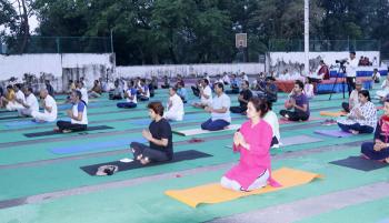 à¤­à¤¾à¤°à¤¤à¥€à¤¯ à¤µà¤¾à¤¨à¤¿à¤•à¥€ à¤…à¤¨à¥à¤¸à¤‚à¤§à¤¾à¤¨ à¤à¤µà¤‚ à¤¶à¤¿à¤•à¥à¤·à¤¾ à¤ªà¤°à¤¿à¤·à¤¦ / à¤µà¤¨ à¤…à¤¨à¥à¤¸à¤¨à¥à¤§à¤¾à¤¨ à¤¸à¤‚à¤¸à¥à¤¥à¤¾à¤¨, à¤¦à¥‡à¤¹à¤°à¤¾à¤¦à¥‚à¤¨ à¤®à¥‡à¤‚ à¤¦à¤¿à¤¨à¤¾à¤‚à¤• 21 à¤œà¥‚à¤¨, 2019 à¤•à¥‹ à¤…à¤‚à¤¤à¤°à¥à¤°à¤¾à¤·à¥à¤Ÿà¥à¤°à¥€à¤¯ à¤¯à¥‹à¤—  à¤¦à¤¿à¤µà¤¸ 