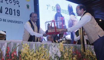 	à¤µà¤¨ à¤…à¤¨à¥à¤¸à¤‚à¤§à¤¾à¤¨ à¤¸à¤‚à¤¸à¥à¤¥à¤¾à¤¨ (à¤¡à¥€à¤®à¥à¤¡ à¤Ÿà¥‚ à¤¬à¥€) à¤µà¤¿à¤¶à¥à¤µà¤µà¤¿à¤¦à¥à¤¯à¤¾à¤²à¤¯ à¤¦à¥à¤µà¤¾à¤°à¤¾ à¤¦à¤¿à¤¨à¤¾à¤‚à¤• 07 à¤¸à¤¿à¤¤à¤‚à¤¬à¤°, 2019 à¤•à¥‹ à¤†à¤¯à¥‹à¤œà¤¿à¤¤ 5 à¤µà¥‡à¤‚ à¤¦à¥€à¤•à¥à¤·à¤¾à¤‚à¤¤ à¤¸à¤®à¤¾à¤°à¥‹à¤¹