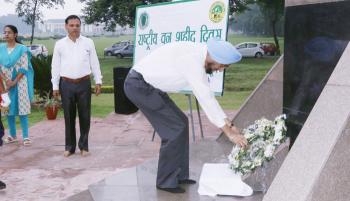 à¤µà¤¨ à¤…à¤¨à¥à¤¸à¤‚à¤§à¤¾à¤¨ à¤¸à¤‚à¤¸à¥à¤¥à¤¾à¤¨, à¤¦à¥‡à¤¹à¤°à¤¾à¤¦à¥‚à¤¨ à¤®à¥‡à¤‚ à¤¦à¤¿à¤¨à¤¾à¤‚à¤• 11 à¤¸à¤¿à¤¤à¤‚à¤¬à¤°, 2019 à¤•à¥‹ à¤°à¤¾à¤·à¥à¤Ÿà¥à¤°à¥€à¤¯ à¤µà¤¨ à¤¶à¤¹à¥€à¤¦ à¤¦à¤¿à¤µà¤¸